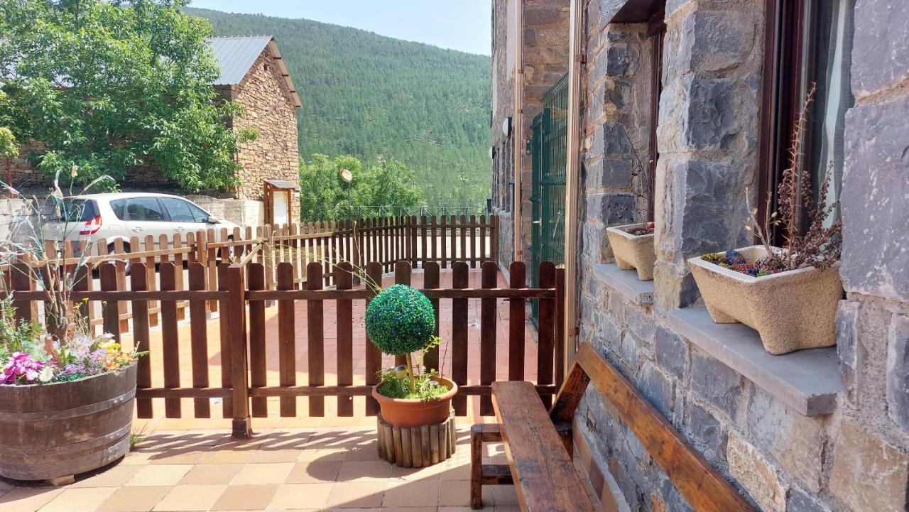 Apartamentos Castiello De Jaca 3000 Dış mekan fotoğraf
